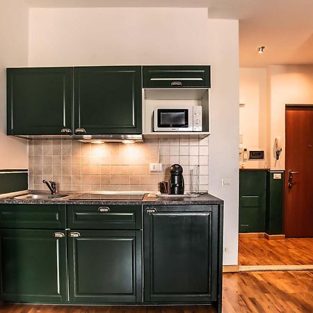 Lusa Suite With Free Private Parking Флоренция Екстериор снимка